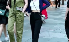 小姐姐逛街累了,小姐姐的悠闲时光